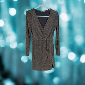 EUC Three Pink Hearts Black with Gold Glitter Mini Long Sleeve Mini Dres…